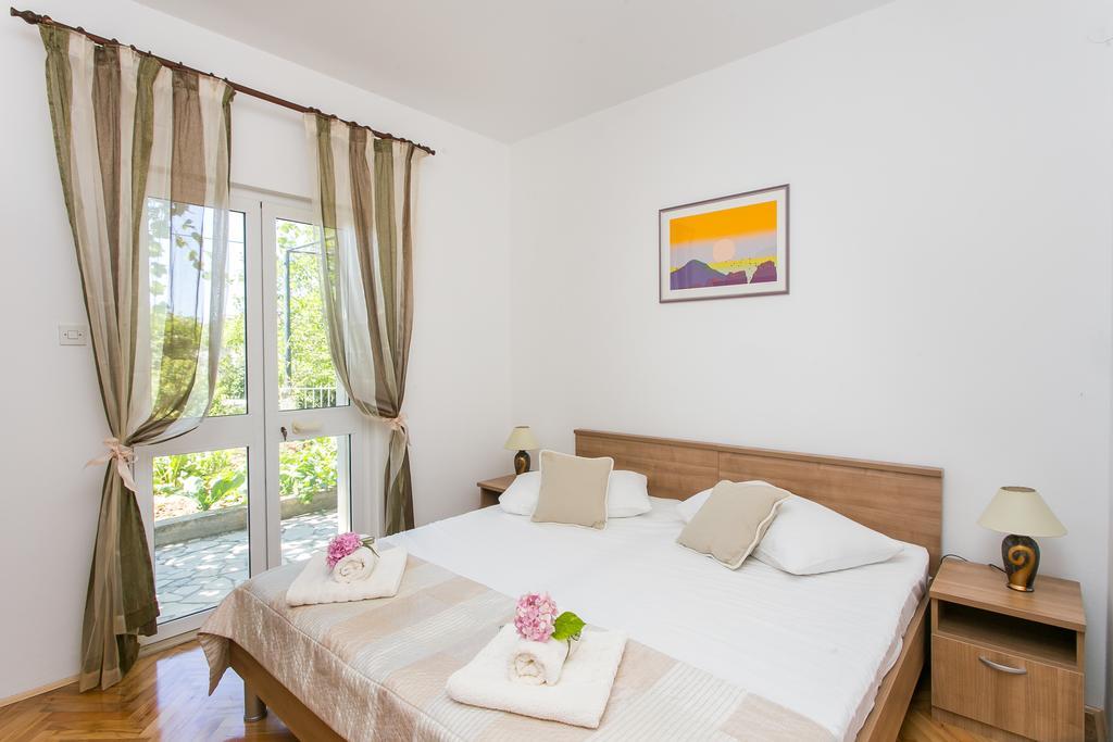 Apartments Olive มลินี ภายนอก รูปภาพ