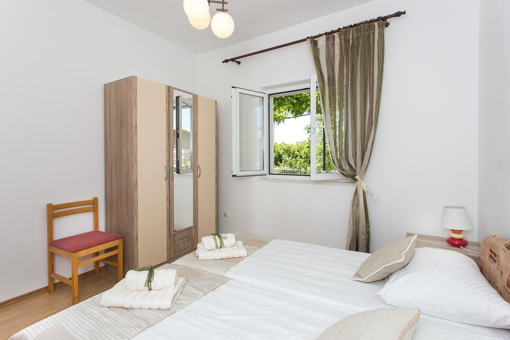 Apartments Olive มลินี ภายนอก รูปภาพ