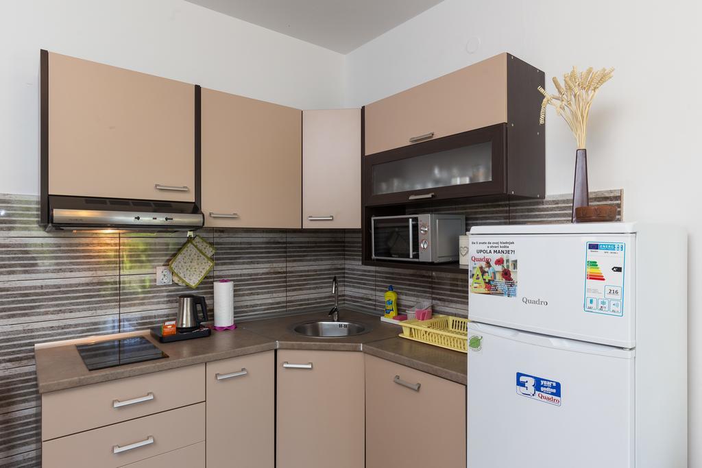 Apartments Olive มลินี ภายนอก รูปภาพ